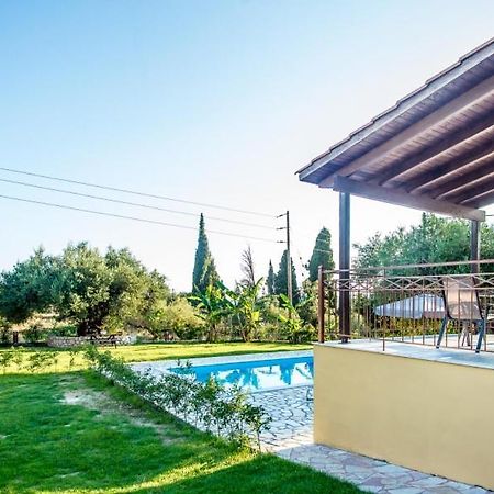 Villa Irida Afrato Exterior foto